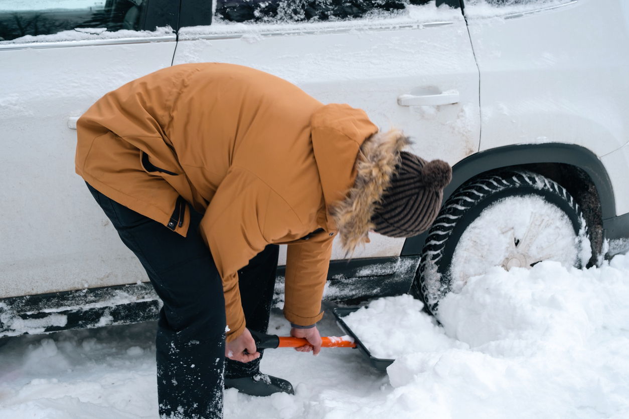 12 Things to Do When Your Car is Stuck in Snow
