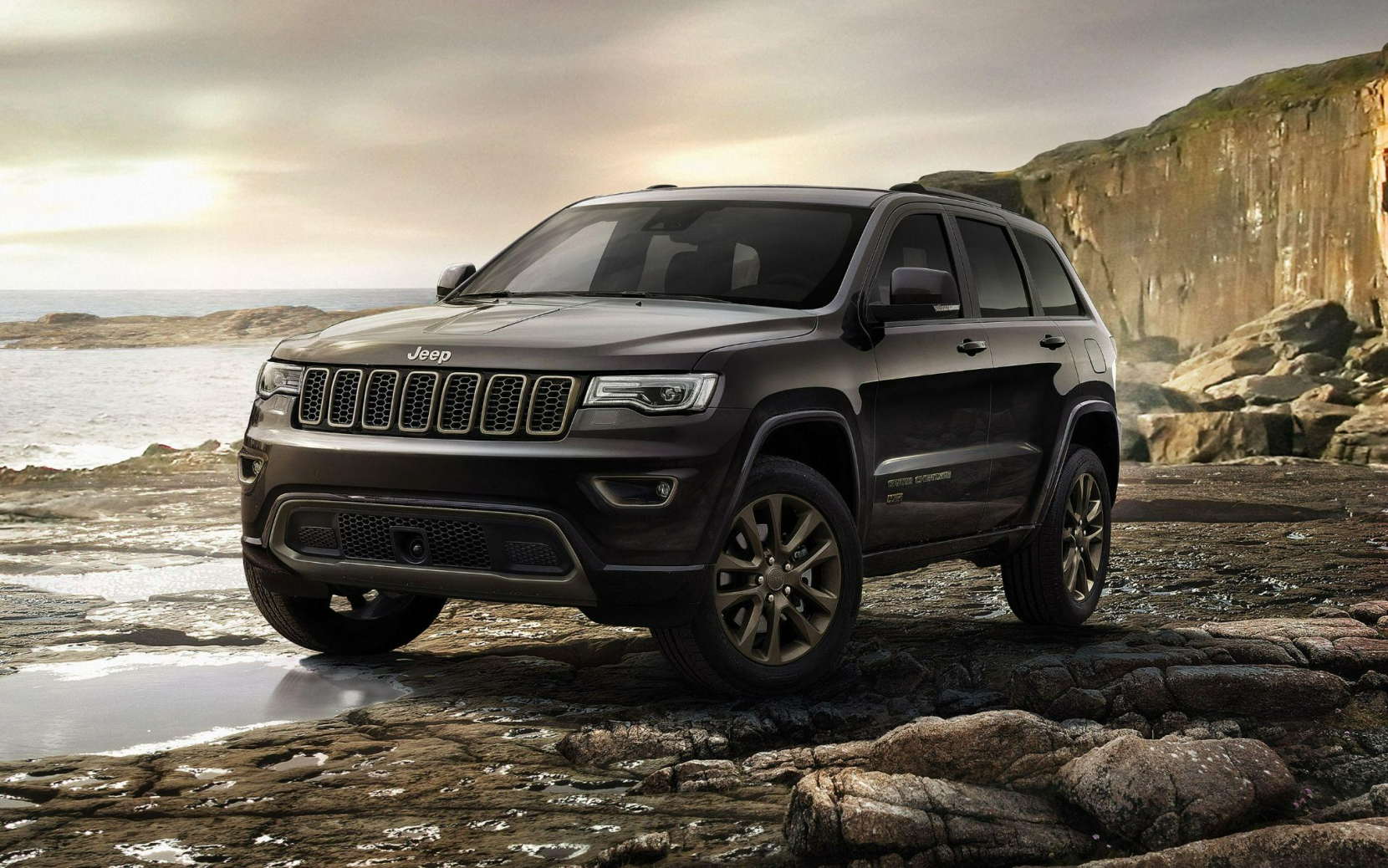 Jeep Cherokee - Top 12 SUVs for camping in summer